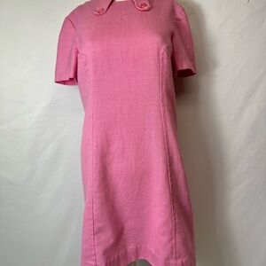 vintage 1960s pink linen-blend shift dress with a crewneck and short sleeves